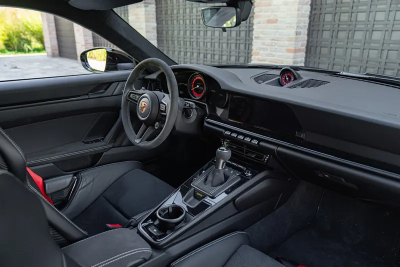 Porsche 992 (911) GT3 CLUB SPORT 31