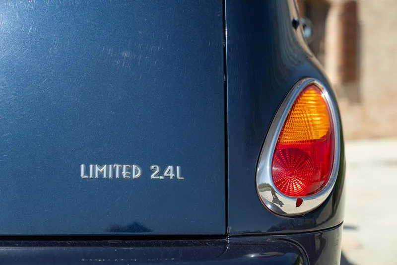 PT CRUISER  LIMITED 2.4 L CABRIOLET 13