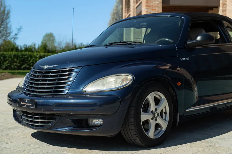 PT CRUISER  LIMITED 2.4 L CABRIOLET 33