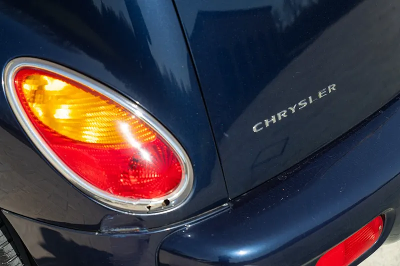 PT CRUISER  LIMITED 2.4 L CABRIOLET 11