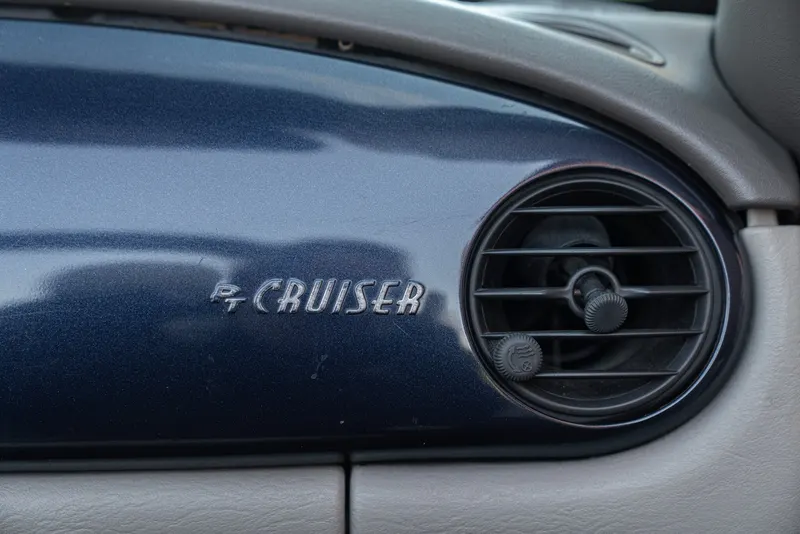 PT CRUISER  LIMITED 2.4 L CABRIOLET 54