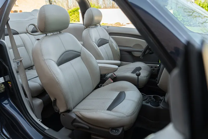 PT CRUISER  LIMITED 2.4 L CABRIOLET 40