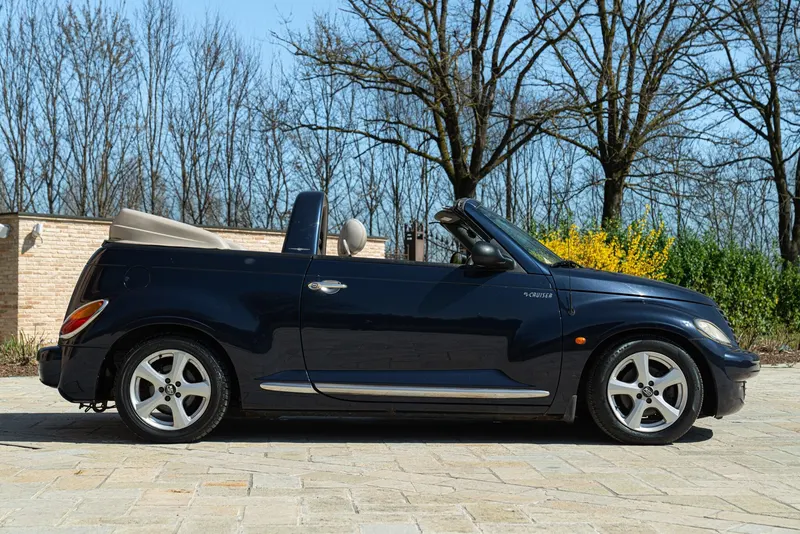 PT CRUISER  LIMITED 2.4 L CABRIOLET 6