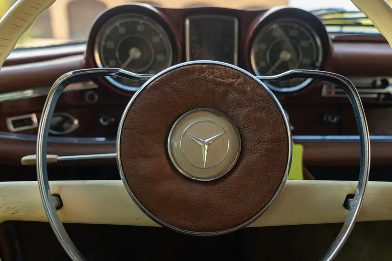 Mercedes-Benz 220 SE CABRIOLET 56