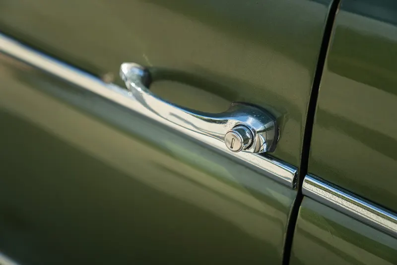 Mercedes-Benz 220 SE CABRIOLET 18