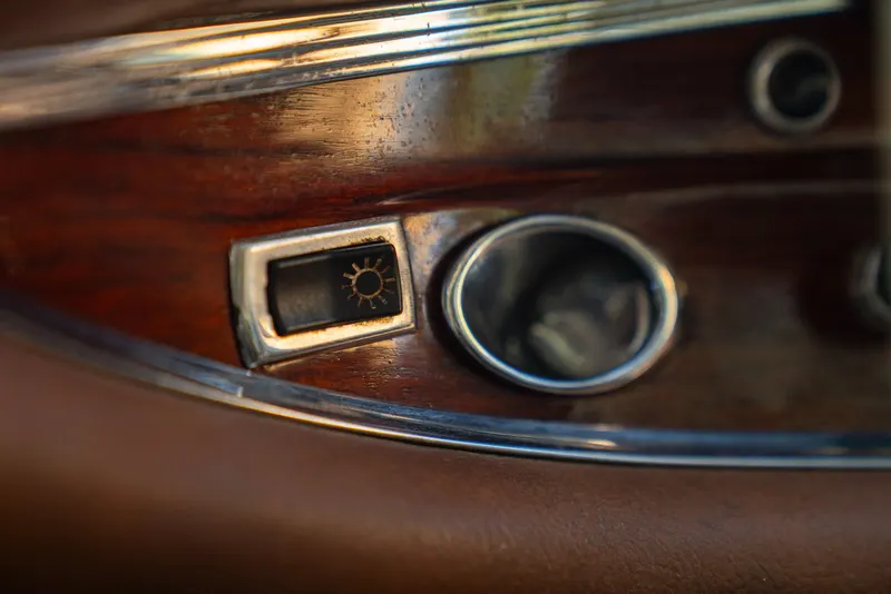 Mercedes-Benz 220 SE CABRIOLET 54