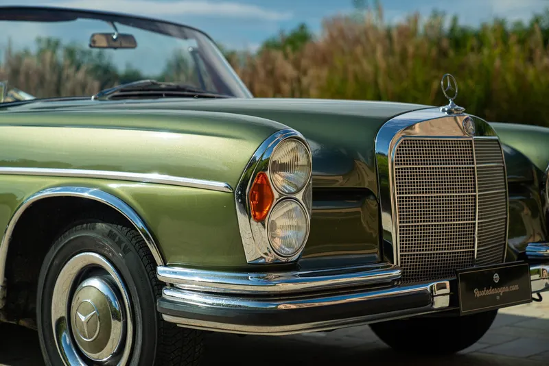 Mercedes-Benz 220 SE CABRIOLET 20