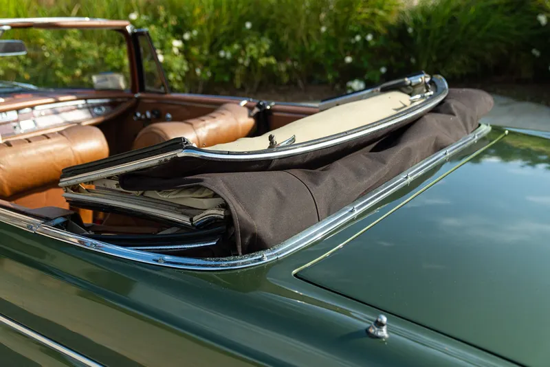 Mercedes-Benz 220 SE CABRIOLET 27