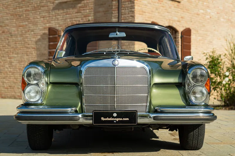 Mercedes-Benz 220 SE CABRIOLET 16