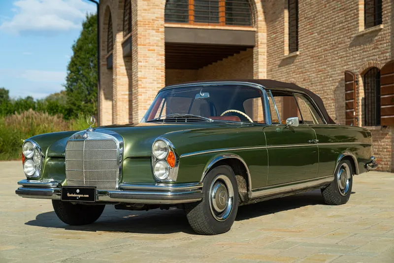Mercedes-Benz 220 SE CABRIOLET 82