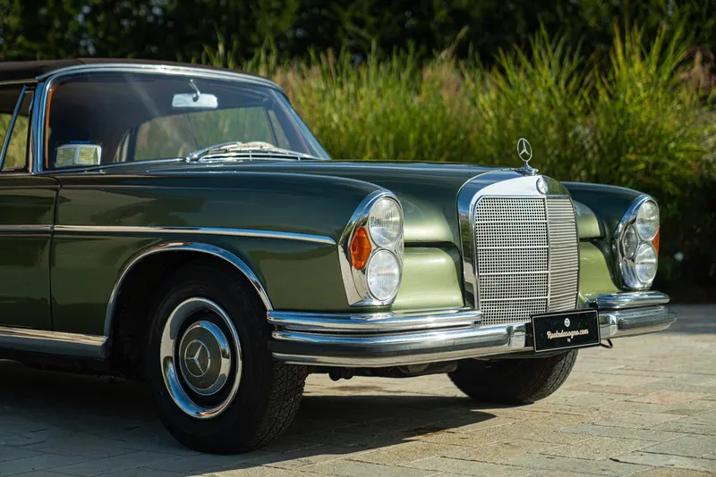 Mercedes-Benz 220 SE CABRIOLET 30