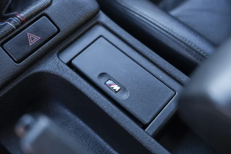 BMW 318 IS MOTORSPORT LIMITED EDITION 44