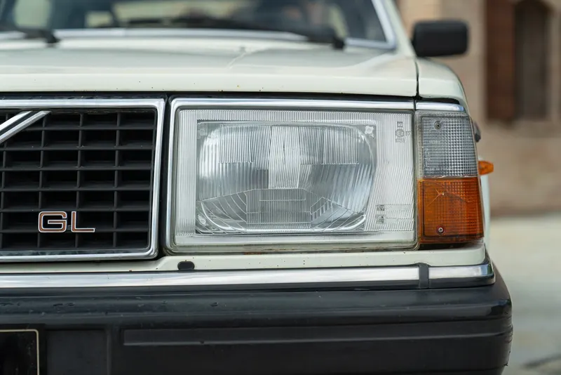 Volvo 244 GL 23