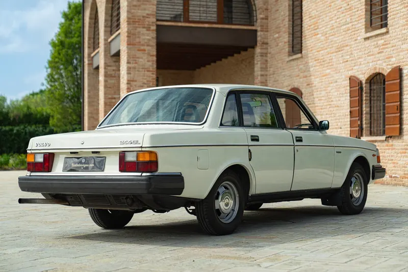 Volvo 244 GL 7