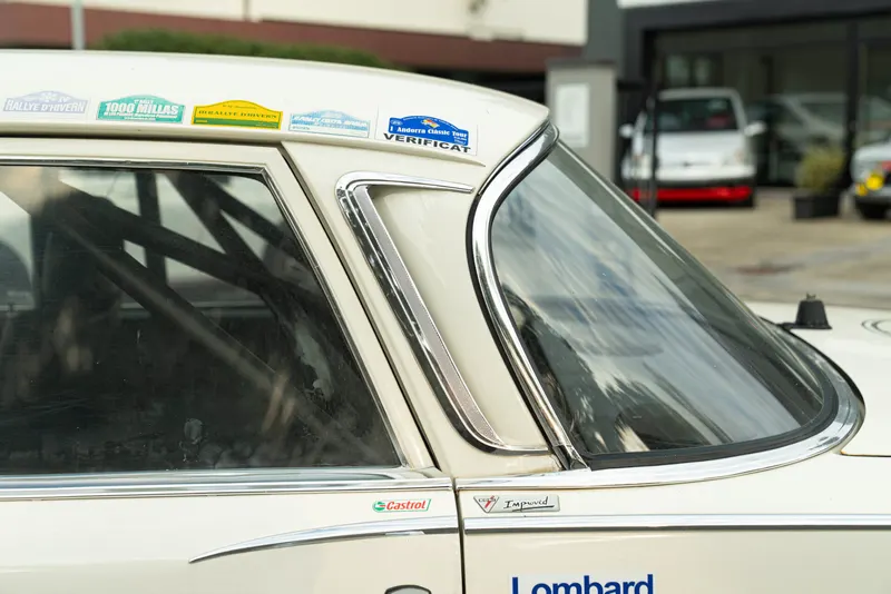 Mercedes-Benz 220 S RALLY 16