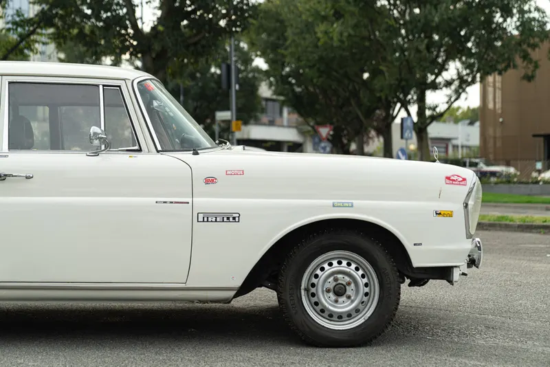 Mercedes-Benz 220 S RALLY 20
