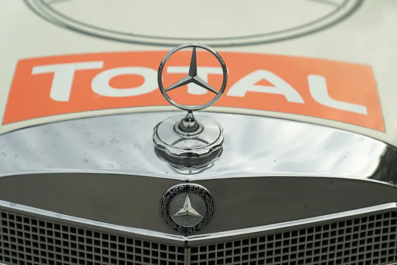 Mercedes-Benz 220 S RALLY 23