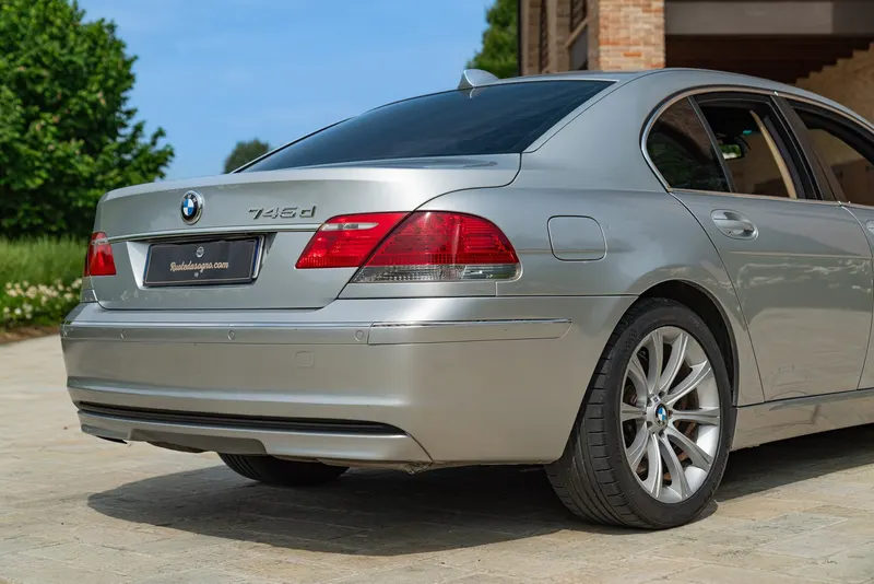 BMW 745 D 21