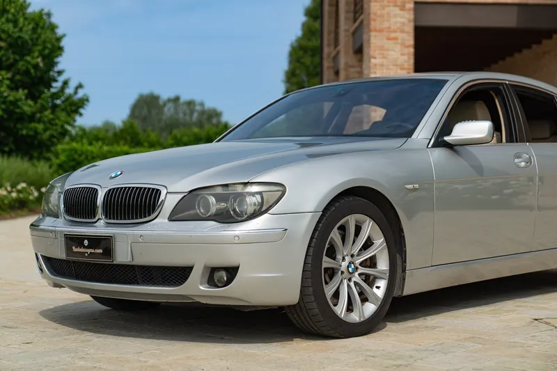 BMW 745 D 9