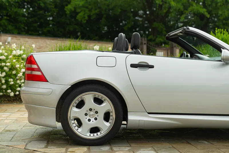 Mercedes-Benz SLK 230 KOMPRESSOR 27