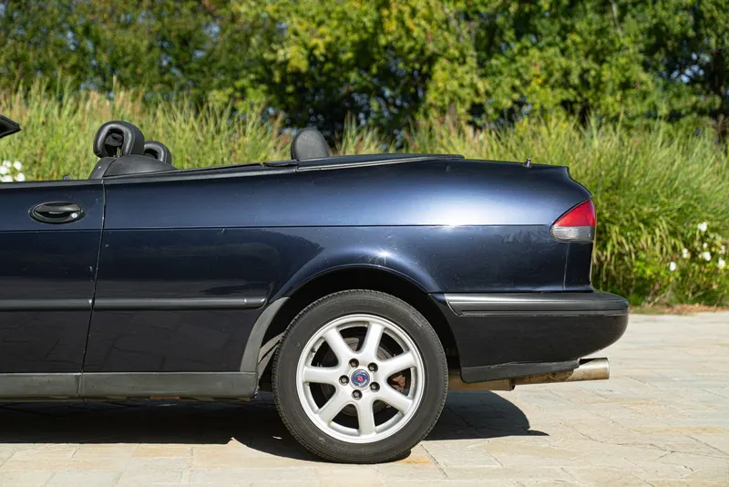 Saab 900 SE 16