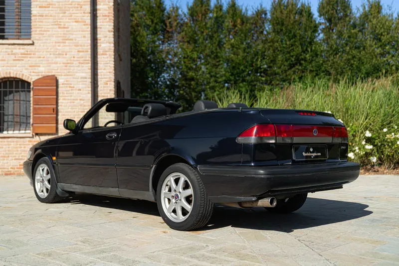 Saab 900 SE 7