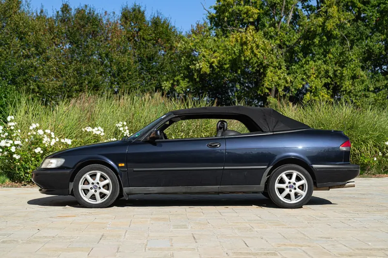 Saab 900 SE 6