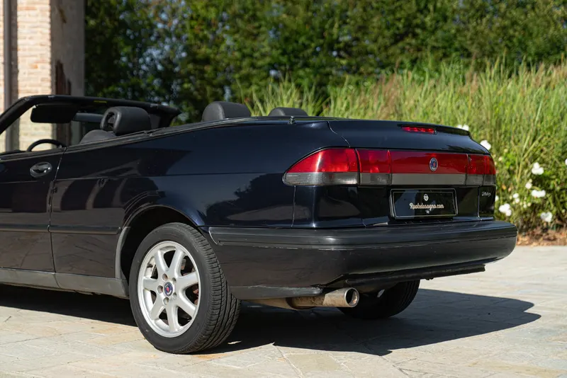Saab 900 SE 15