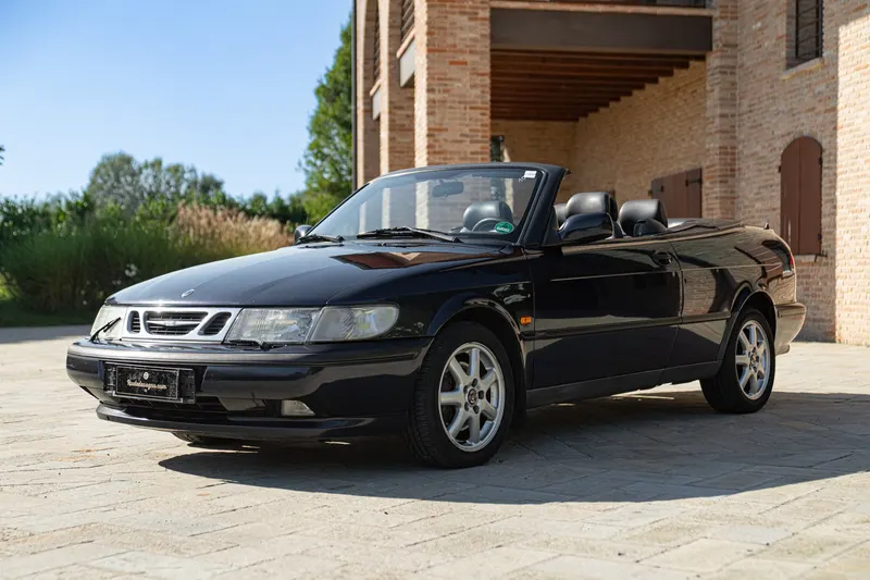Saab 900 SE 69