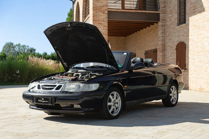 Saab 900 SE 61