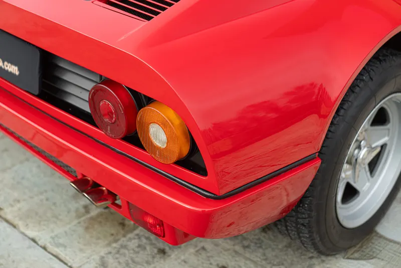 Ferrari 512 BBi 21