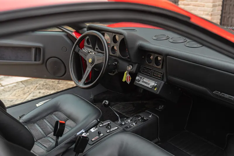 Ferrari 512 BBi 35