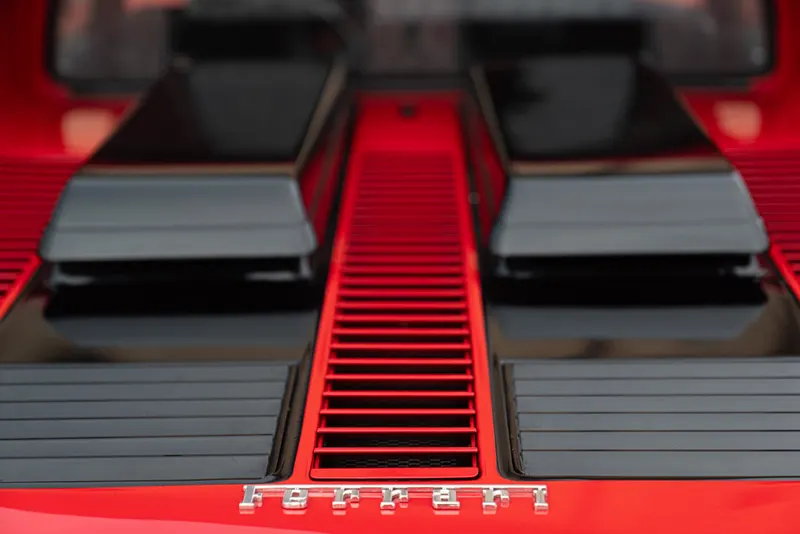Ferrari 512 BBi 19