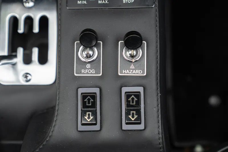 Ferrari 512 BBi 57