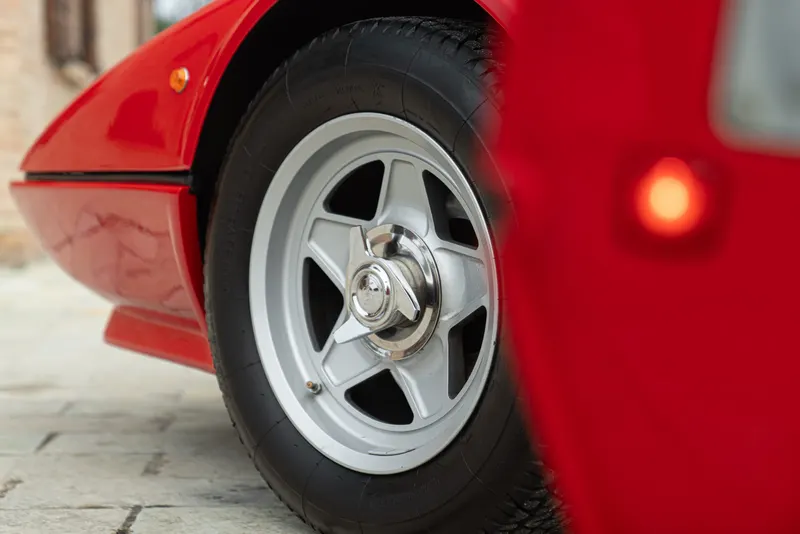 Ferrari 512 BBi 12