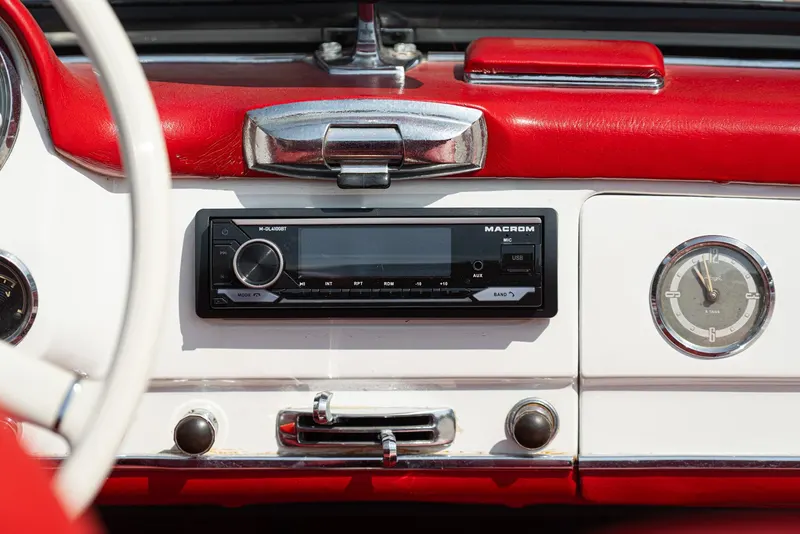 Mercedes-Benz 190 SL 71