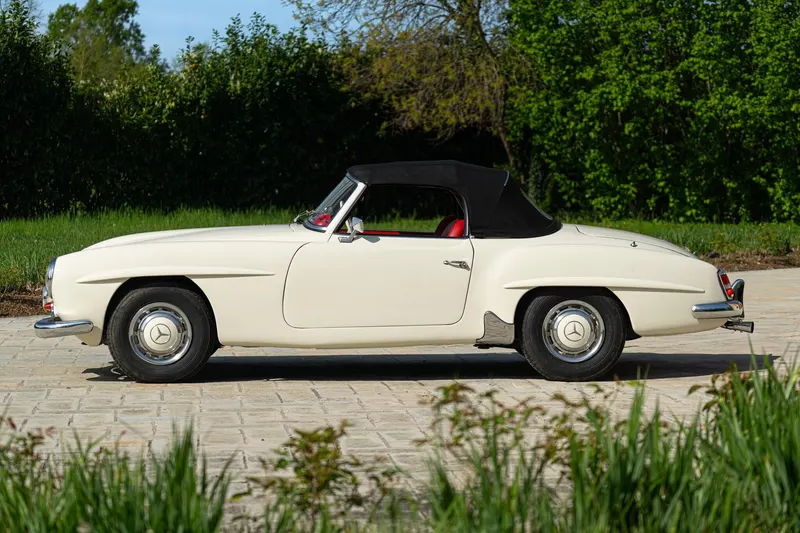 Mercedes-Benz 190 SL 4