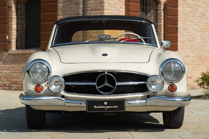 Mercedes-Benz 190 SL 3