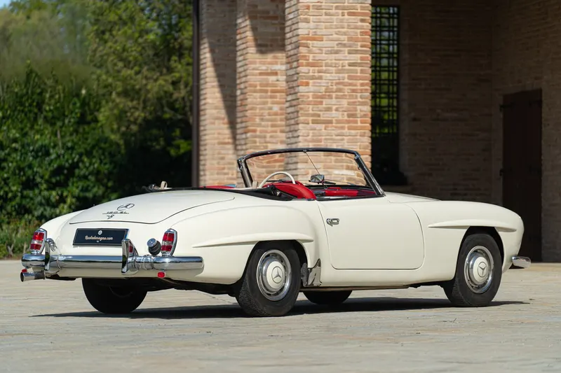 Mercedes-Benz 190 SL 10