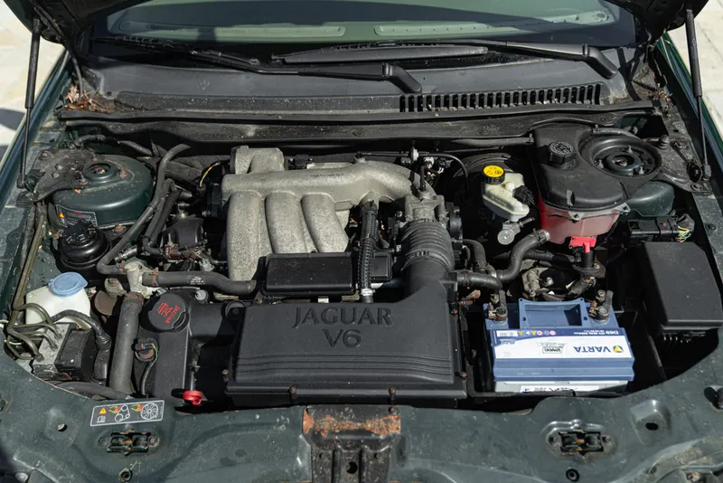 Jaguar X-TYPE 2.5 V6 46