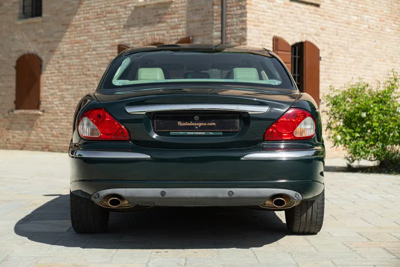 Jaguar X-TYPE 2.5 V6 8