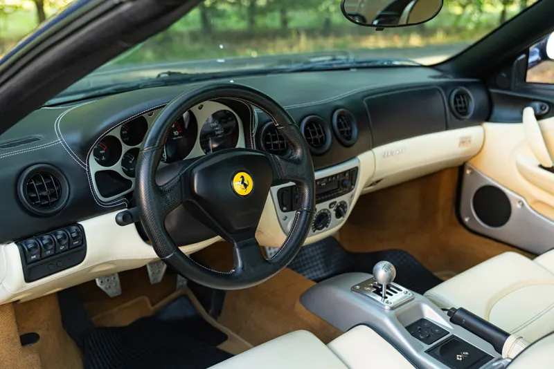 Ferrari 360 SPIDER MANUALE 32