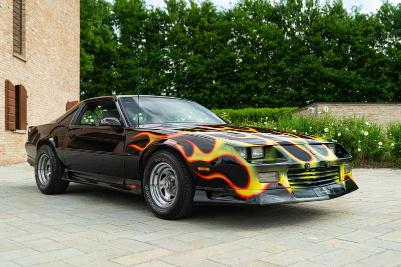 Chevrolet CAMARO III Z28 RS 5.0 V8 2
