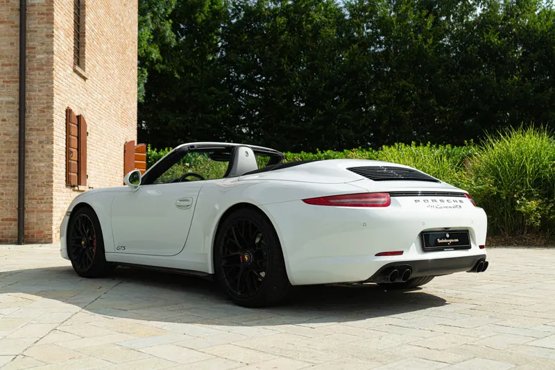 Porsche 991 (911) CARRERA GTS CABRIOLET 12