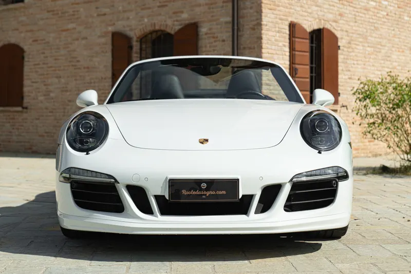 Porsche 991 (911) CARRERA GTS CABRIOLET 4