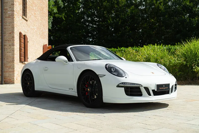 Porsche 991 (911) CARRERA GTS CABRIOLET 2
