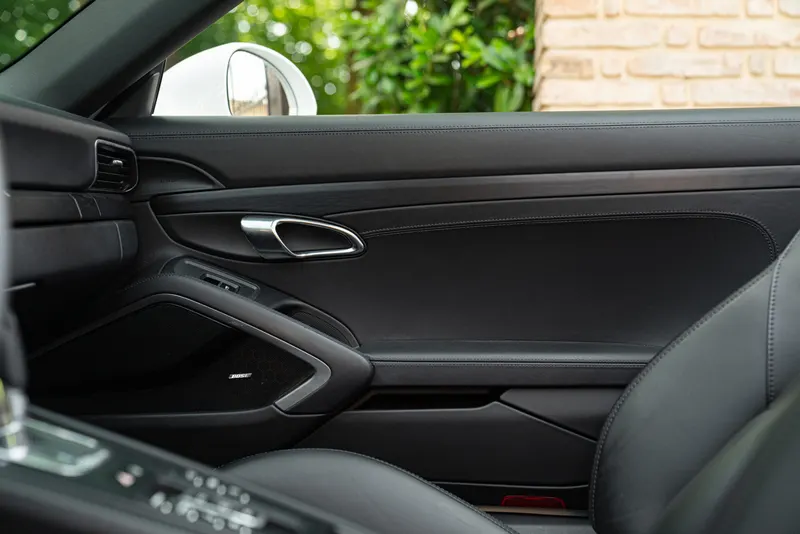 Porsche 991 (911) CARRERA GTS CABRIOLET 44