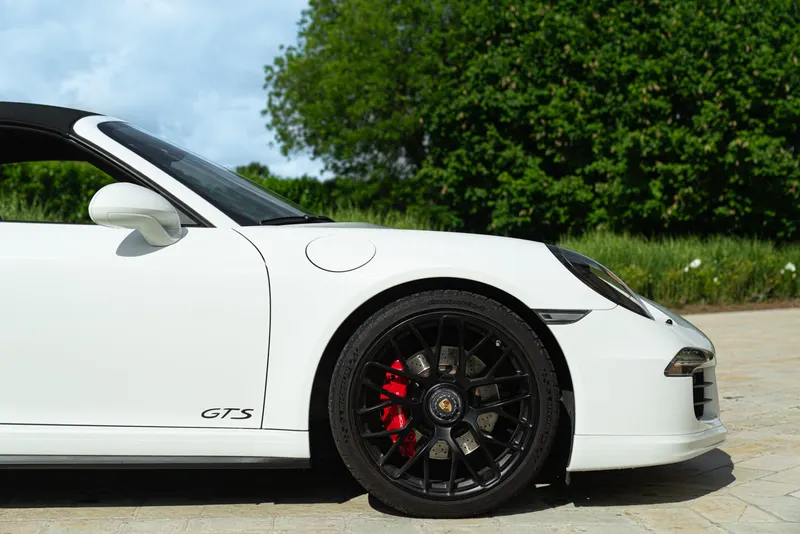 Porsche 991 (911) CARRERA GTS CABRIOLET 33