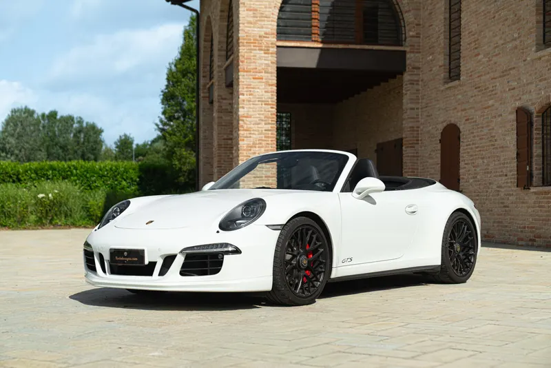 Porsche 991 (911) CARRERA GTS CABRIOLET 74