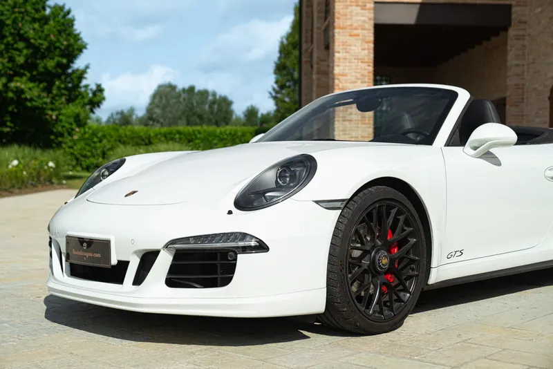 Porsche 991 (911) CARRERA GTS CABRIOLET 18